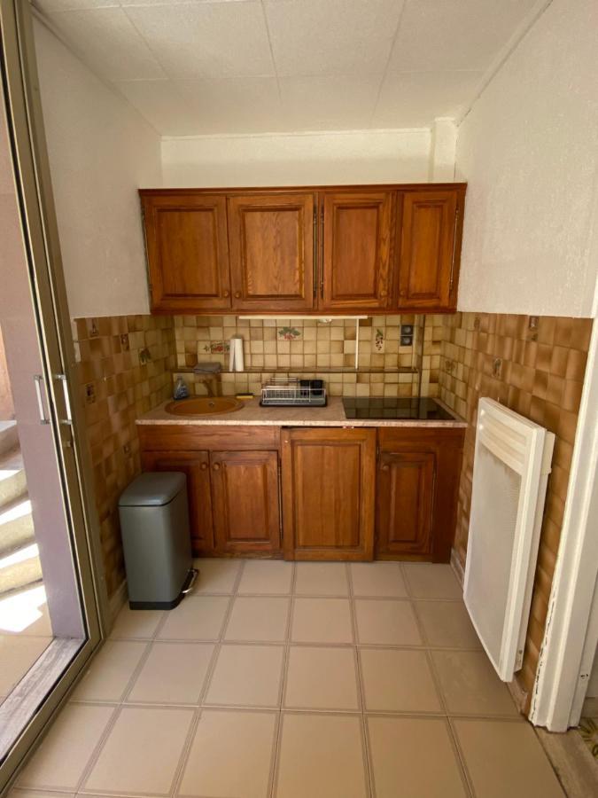 Studio Spacieux Avec Patio En Centre Ville Cavalaire-sur-Mer Εξωτερικό φωτογραφία