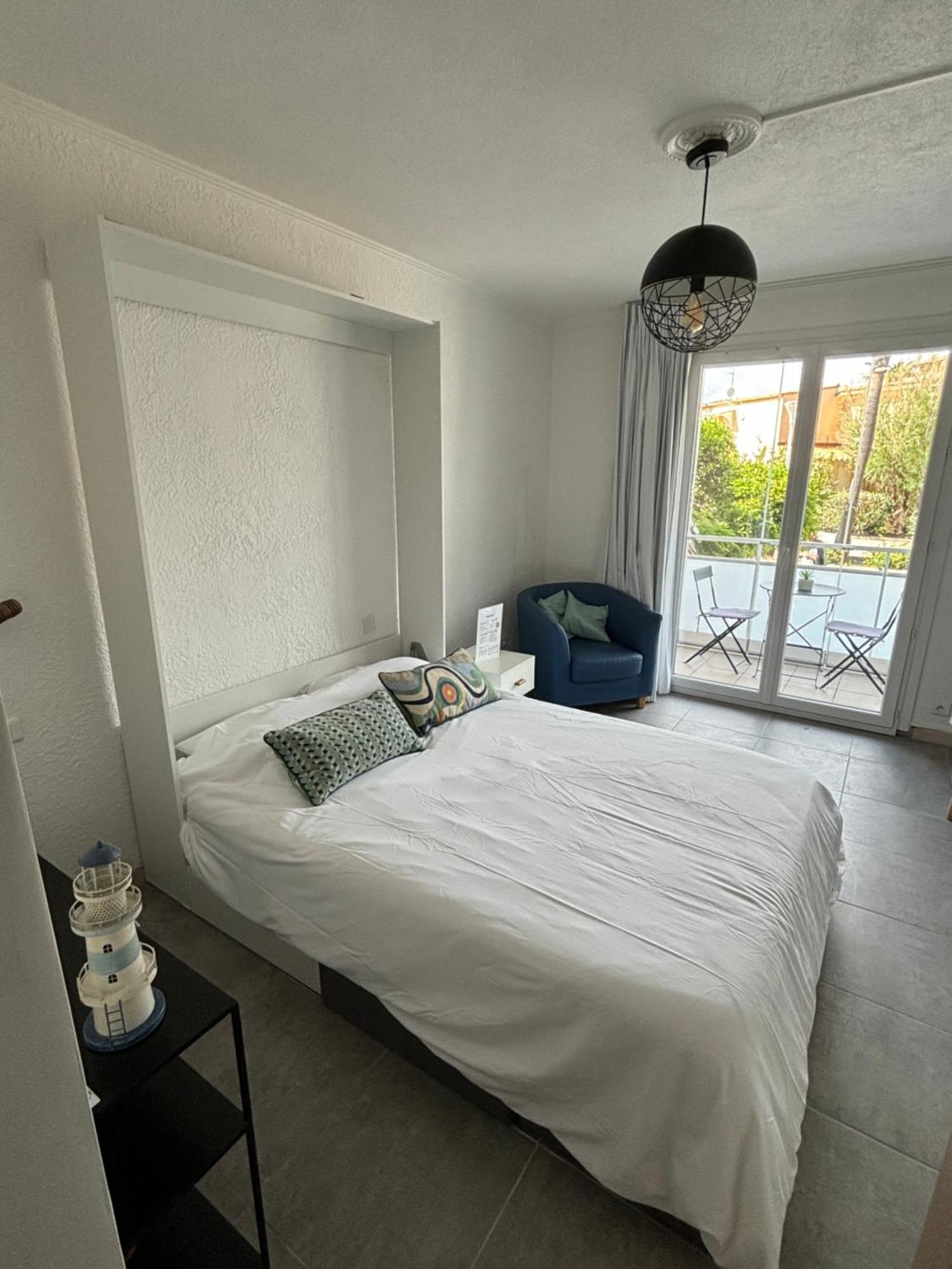 Studio Spacieux Avec Patio En Centre Ville Cavalaire-sur-Mer Εξωτερικό φωτογραφία